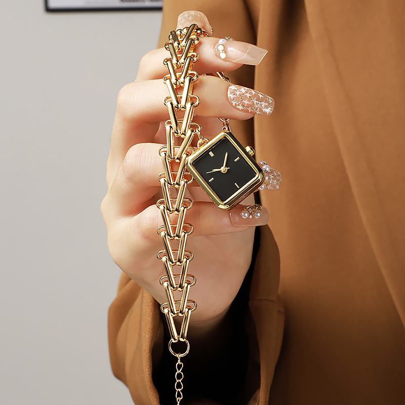 Women Quartz Watch Light Luxur - огляд і ціна Watch Triangle Luxury