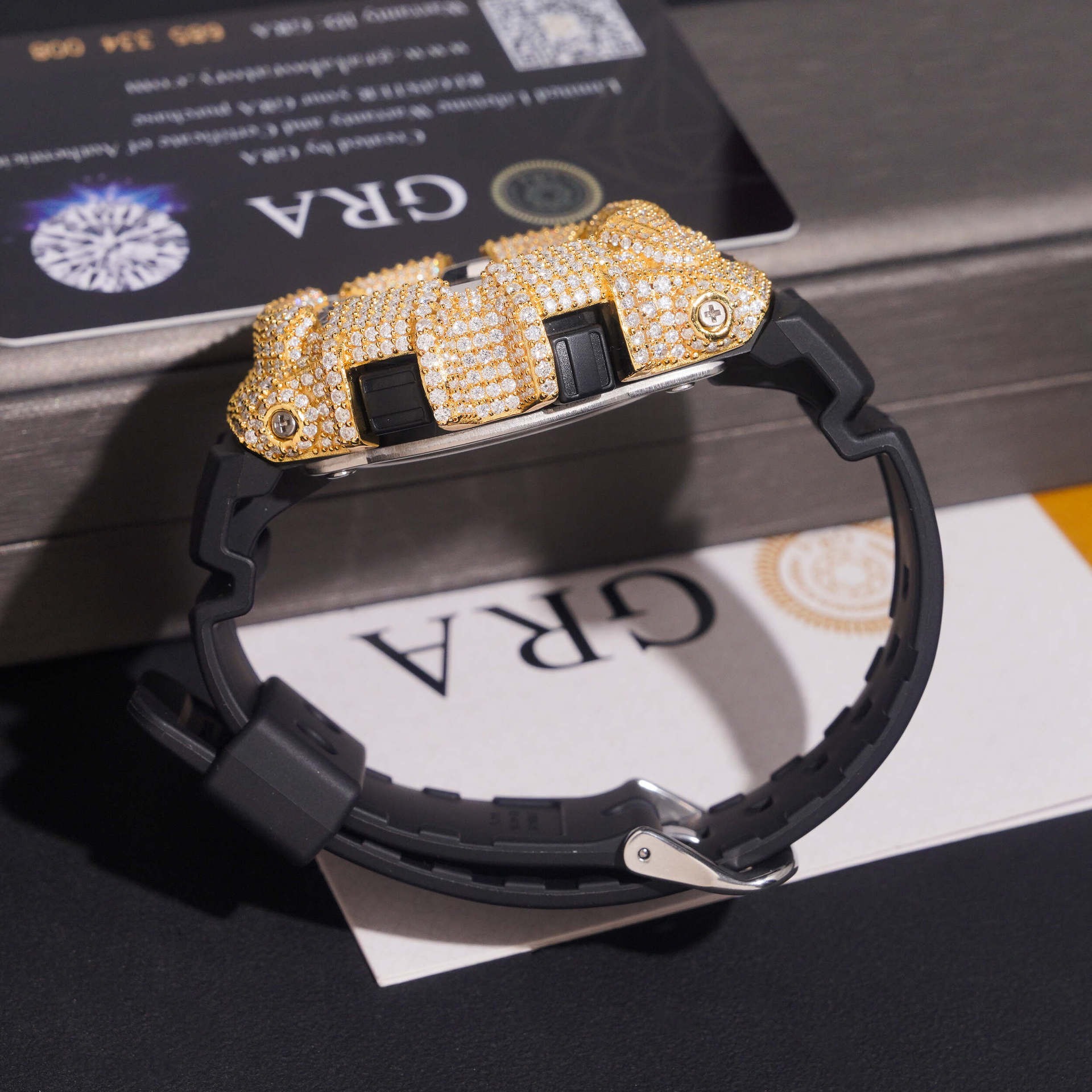 Iced-Out G-Shock Watch Case by - огляд і ціна Luxury Watch Level