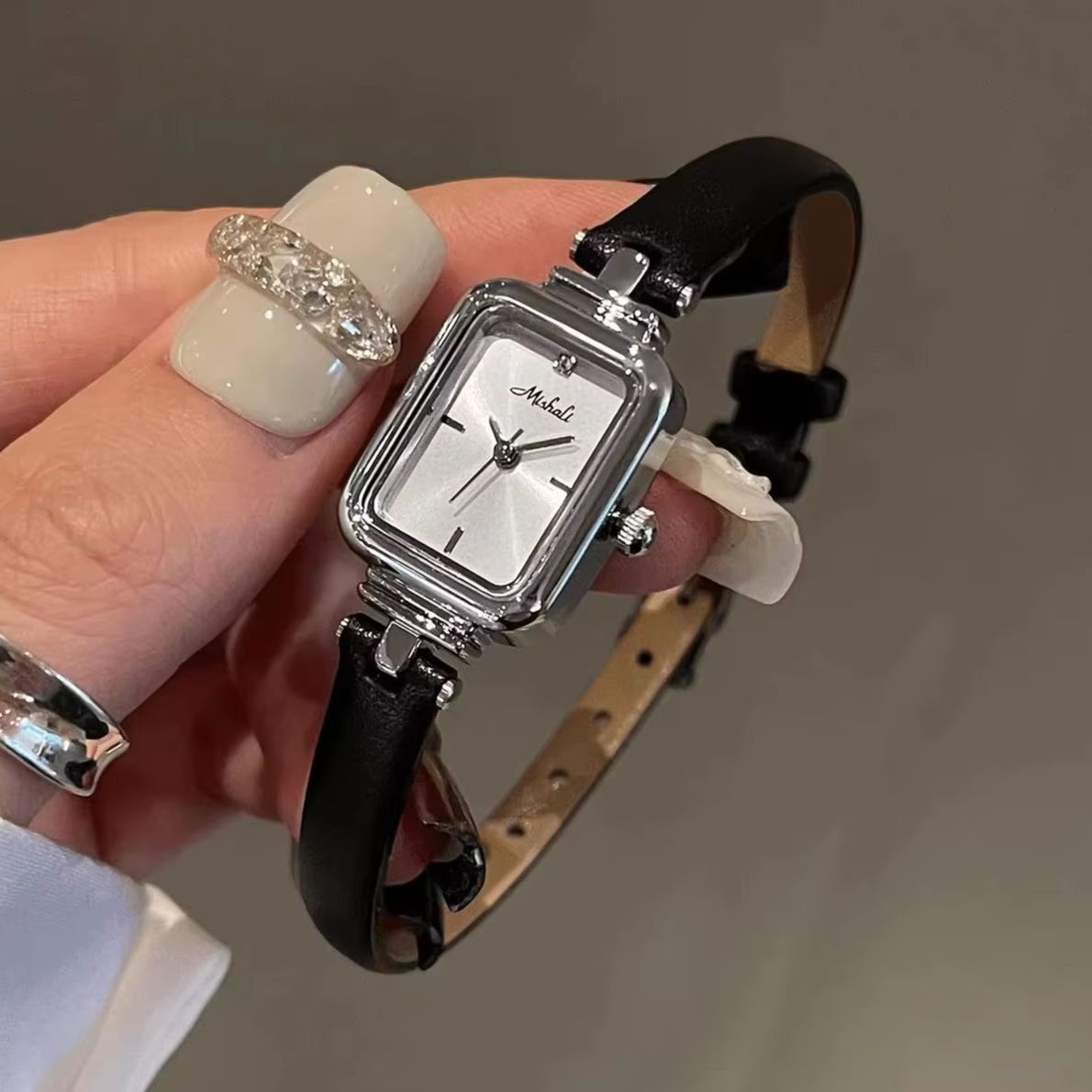 Luxury Vintage Women Watch Gen - огляд і ціна Luxury Watch Leather Strap