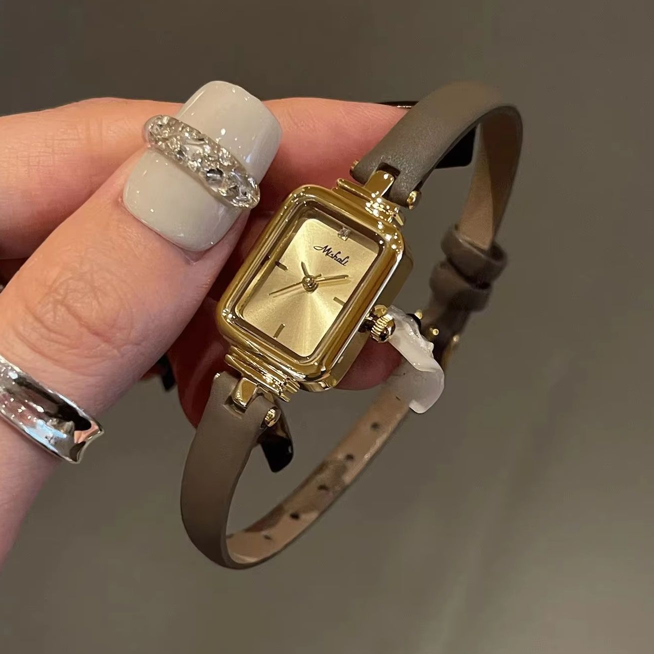 Luxury Vintage Women Watch Gen - огляд і ціна Luxury Watch Leather Strap