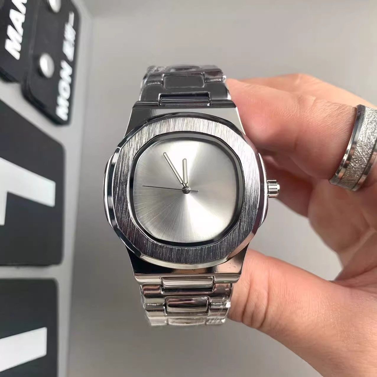 Custom Logo Men's Quartz Watch - огляд і ціна Luxury Watch Brands