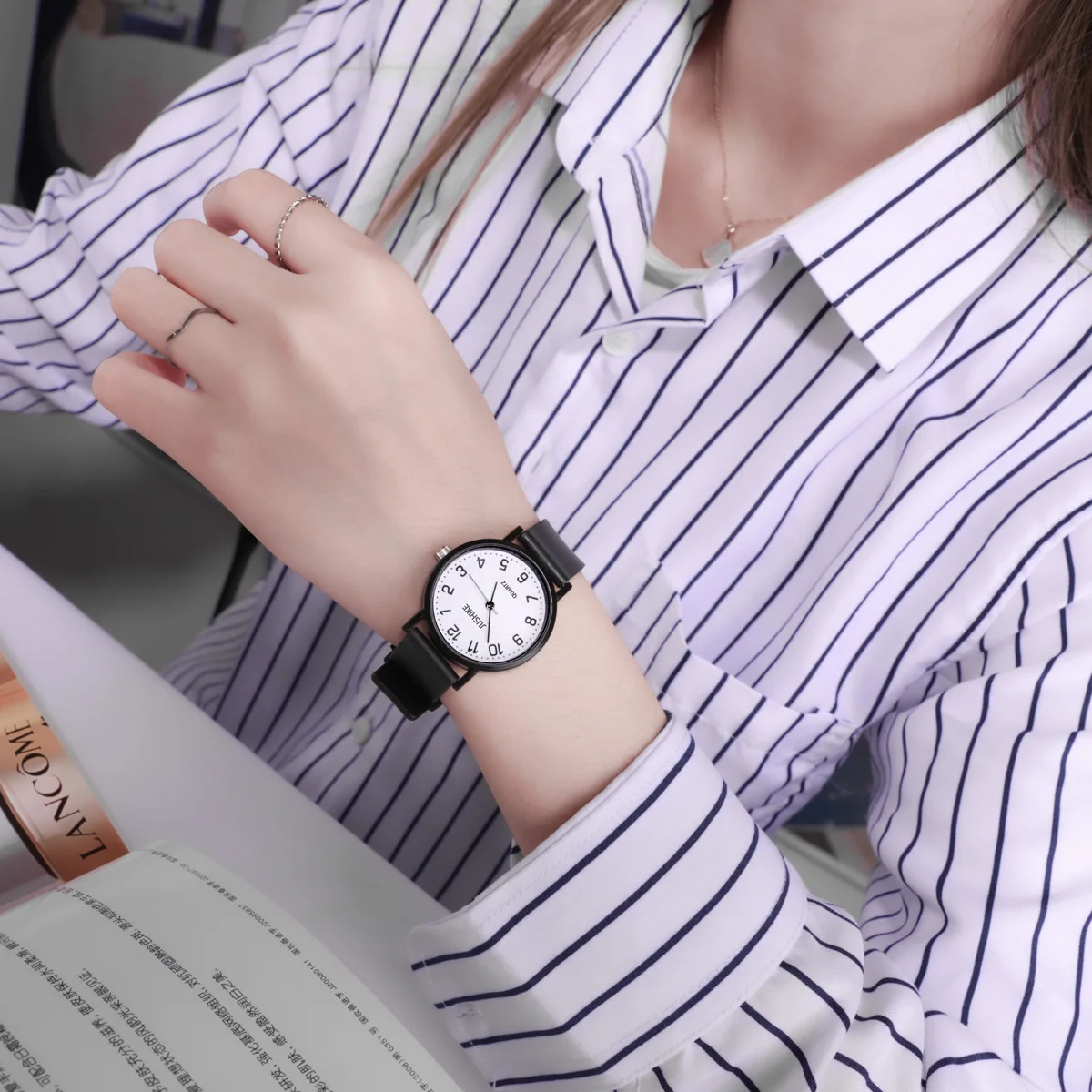 Simple Black Watch Quartz Watc - огляд і ціна Luxury Watch Leather Strap