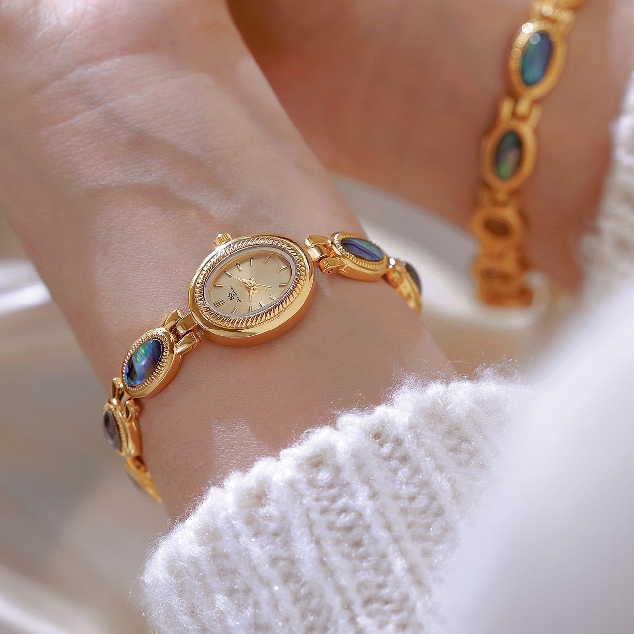 BS Brand Watch luxury Women's  - огляд і ціна Luxury Watch Brand List